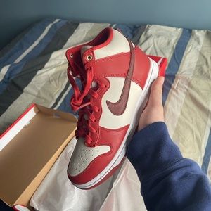 Nike Dunk High ‘LXX Cinnabar’